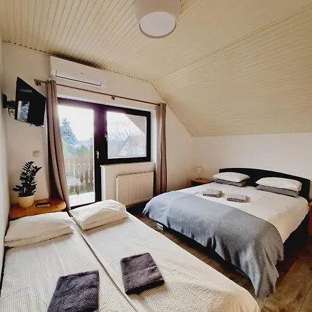 Balaton Panzio Fuered לינה וארוחת בוקר באלאטונפורד