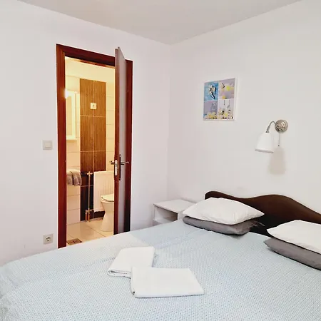 Balaton Panzio Fuered באלאטונפורד