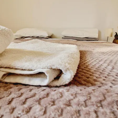 Balaton Panzio Fuered באלאטונפורד