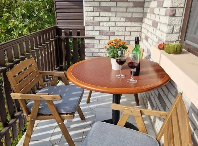 Balaton Panzio Fuered Couette-café 3*