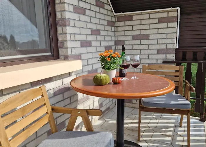 Alojamento de Acomodação e Pequeno-almoço Balaton Panzió Füred