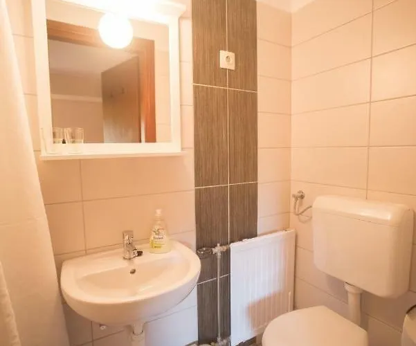 Couette-café Balaton Panzio Fuered